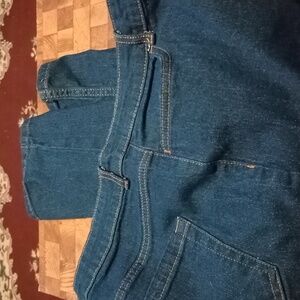 Text Basic stretchy jeans, never worn
